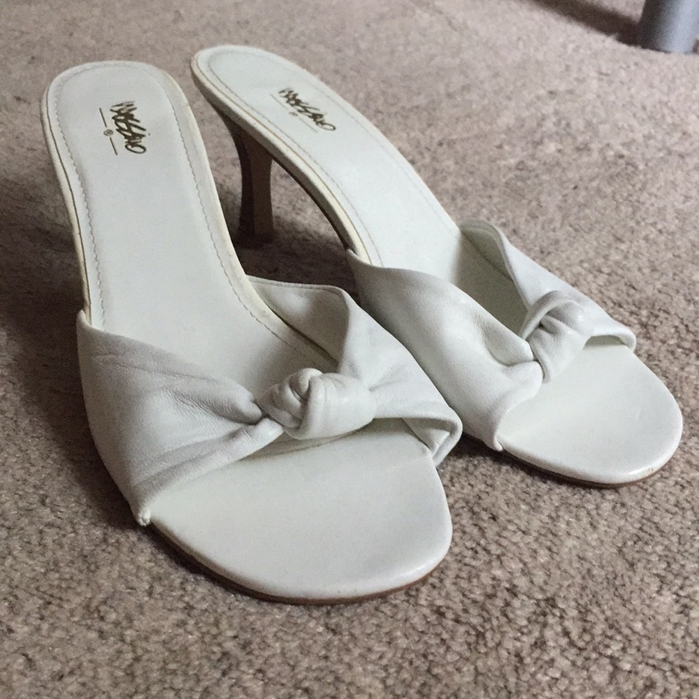 White kitten heels. So cute!!